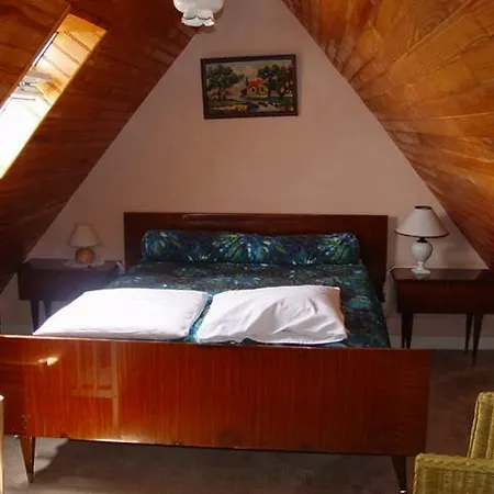 Lemoign-locations Holiday home